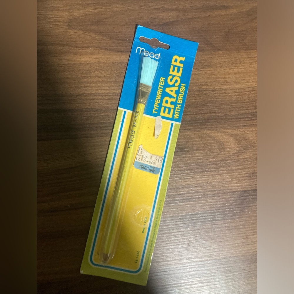 Mead Vintage Yellow Typewriter Eraser with Brush New
